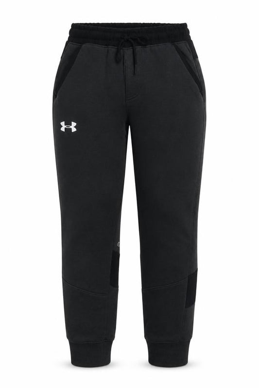 Front view of Under Armour boys’ black large coldgear jogger sweatpants
