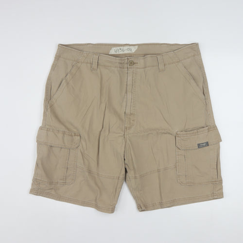 Wrangler Men Beige Cargo Shorts 42 in Regular Fit Cotton Blend