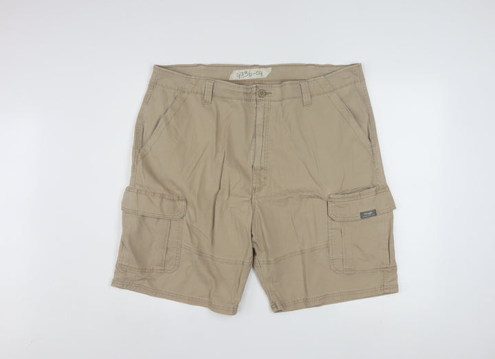 Wrangler Men Beige Cargo Shorts 42 in Regular Fit Cotton Blend