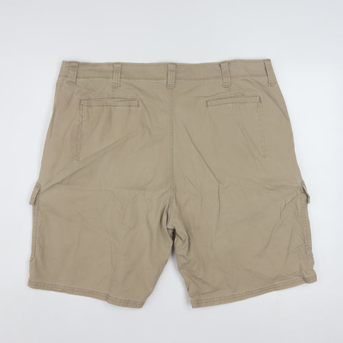 Wrangler Men Beige Cargo Shorts 42 in Regular Fit Cotton Blend