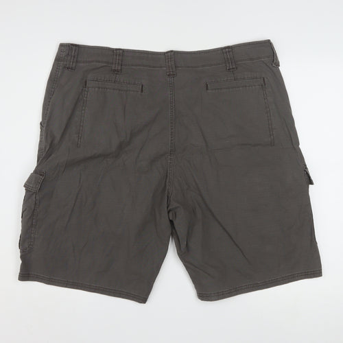 Wrangler Men Grey Cargo Shorts Size 42 Relaxed Fit Cotton Blend