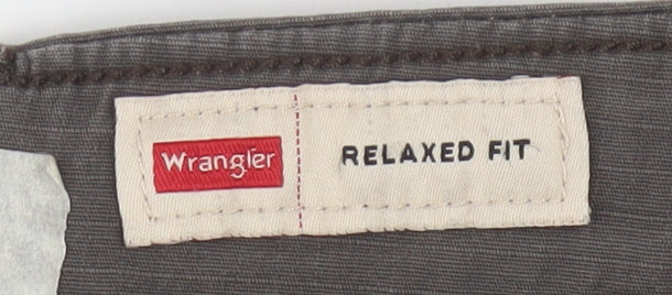 Wrangler Men Grey Cargo Shorts Size 42 Relaxed Fit Cotton Blend