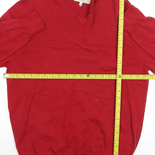 Racing Green Men's Red V-Neck Cotton Jumper Size M