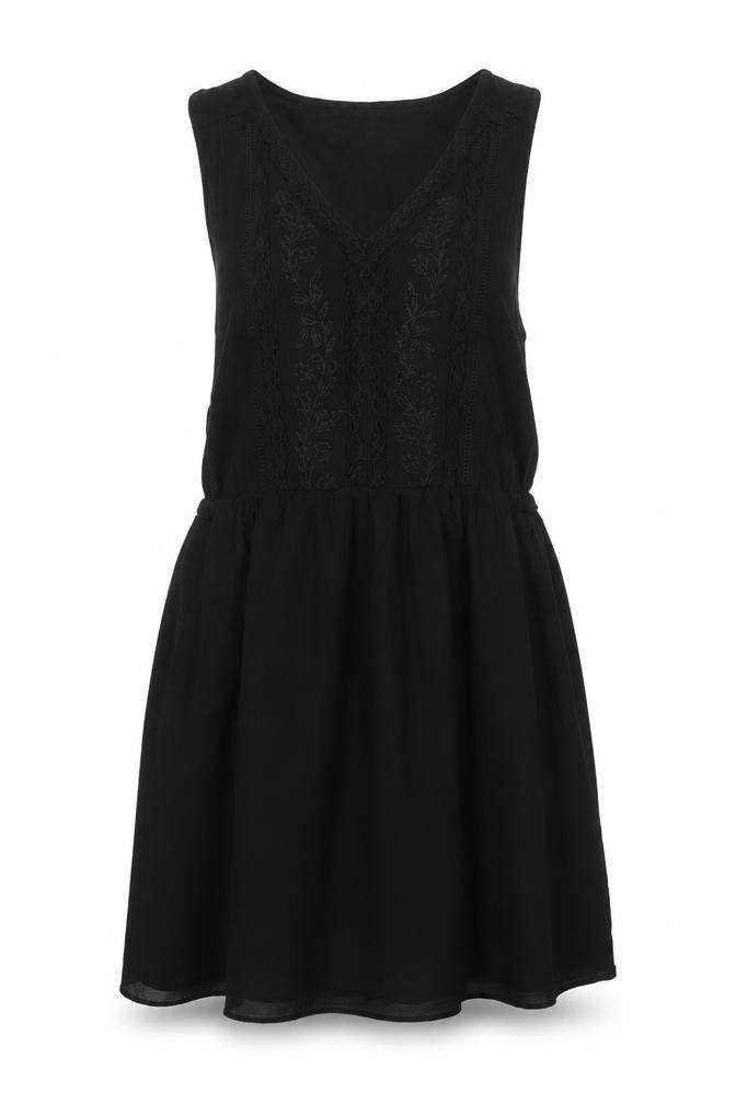 Forever 21 Women Black M Sleeveless Embroidered Shift Dress