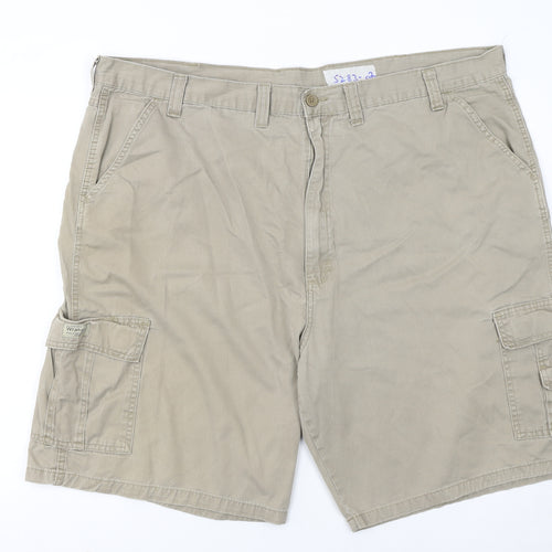 Wrangler Men's Beige Cargo Shorts Size 46 Cotton Casual