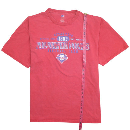 Majestic Men's Red Philadelphia Phillies Graphic T-Shirt Size L