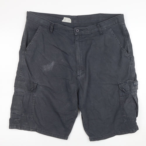 Wrangler Men's Black Cargo Shorts Size 38 Cotton Workwear Style
