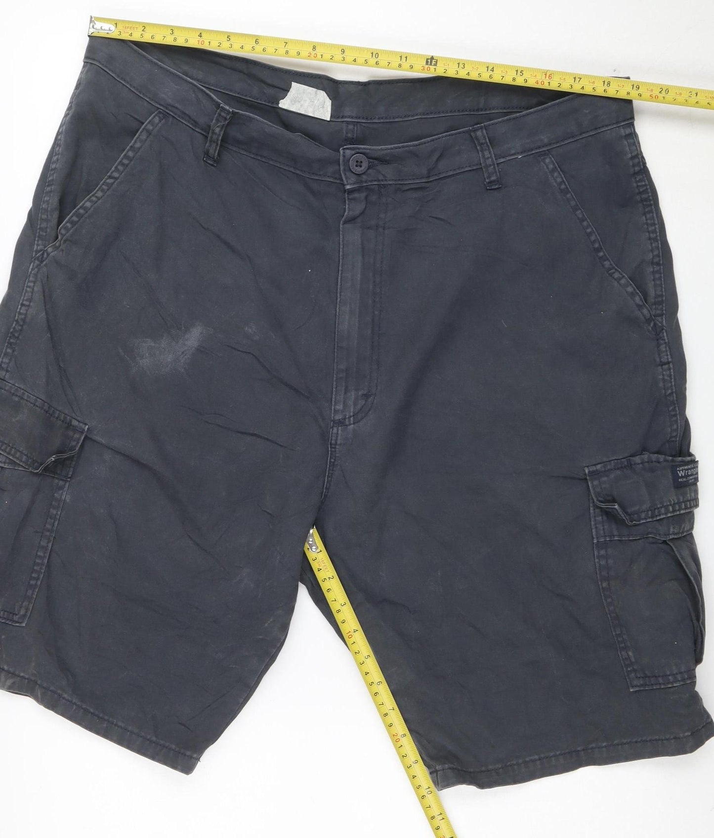 Wrangler Men's Black Cargo Shorts Size 38 Cotton Workwear Style