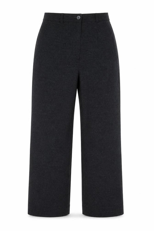 Front view of Basler Women's Black Wool Blend Formal Pleated Trousers, size 8