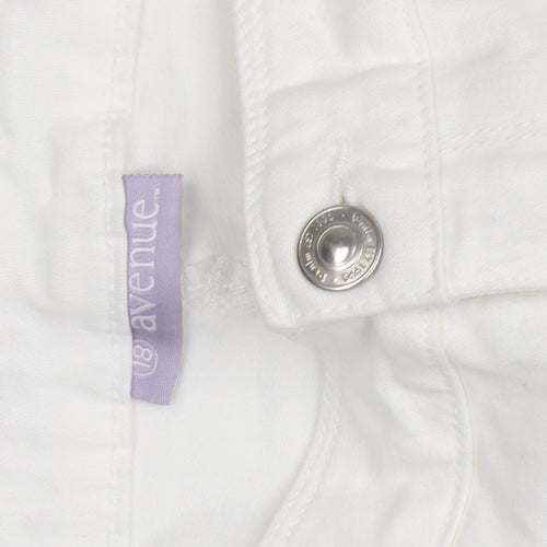 Avenue Women’s White Size 18 Straight Fit Stretch Jeans