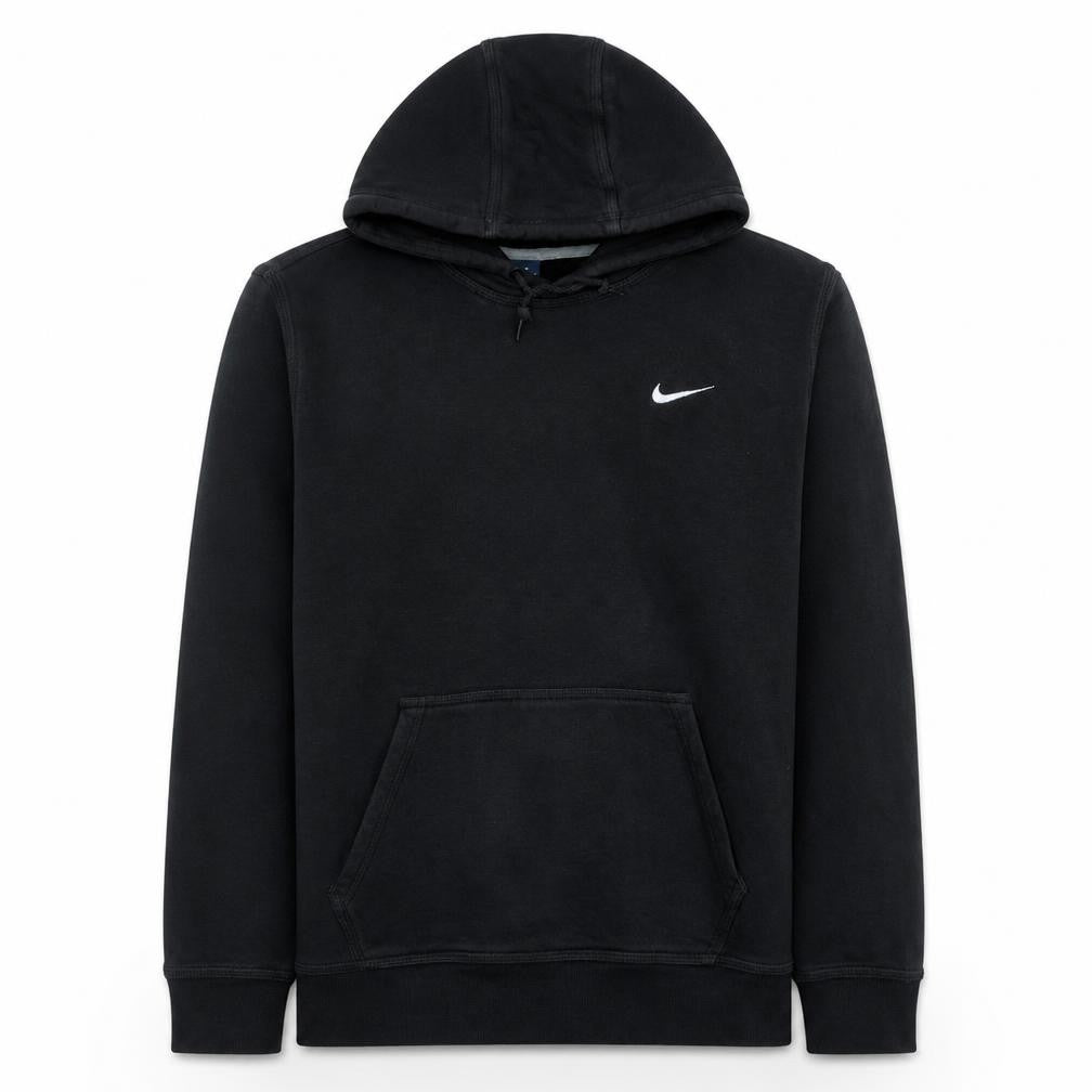Front view of Nike men’s black pullover hoodie l regular fit cotton fleece