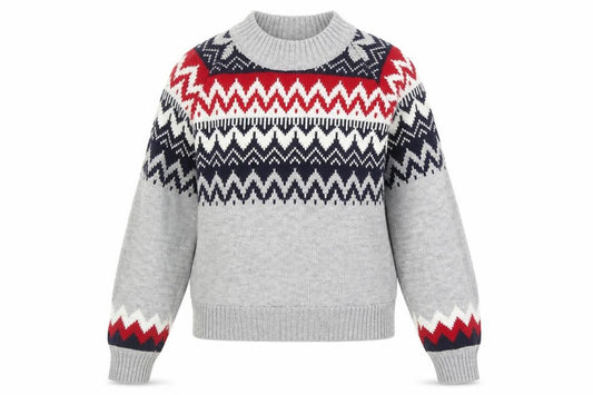 Front view of Vintage women’s grey fair isle wool knit jumper xs