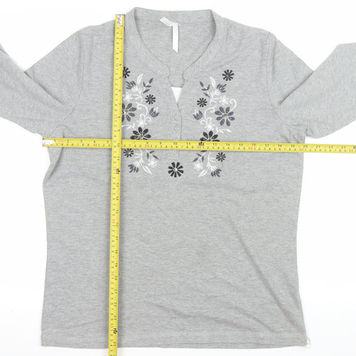 Bm Womens Grey Embroidered 3/4 Sleeve Henley Top Size M