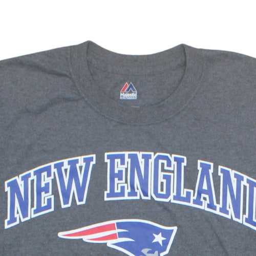 Majestic Men's Grey New England Patriots XL Graphic T-Shirt