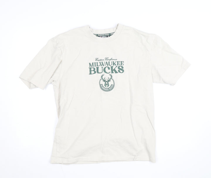 NBA Milwaukee Bucks Men's Beige XS Graphic Print T-Shirt