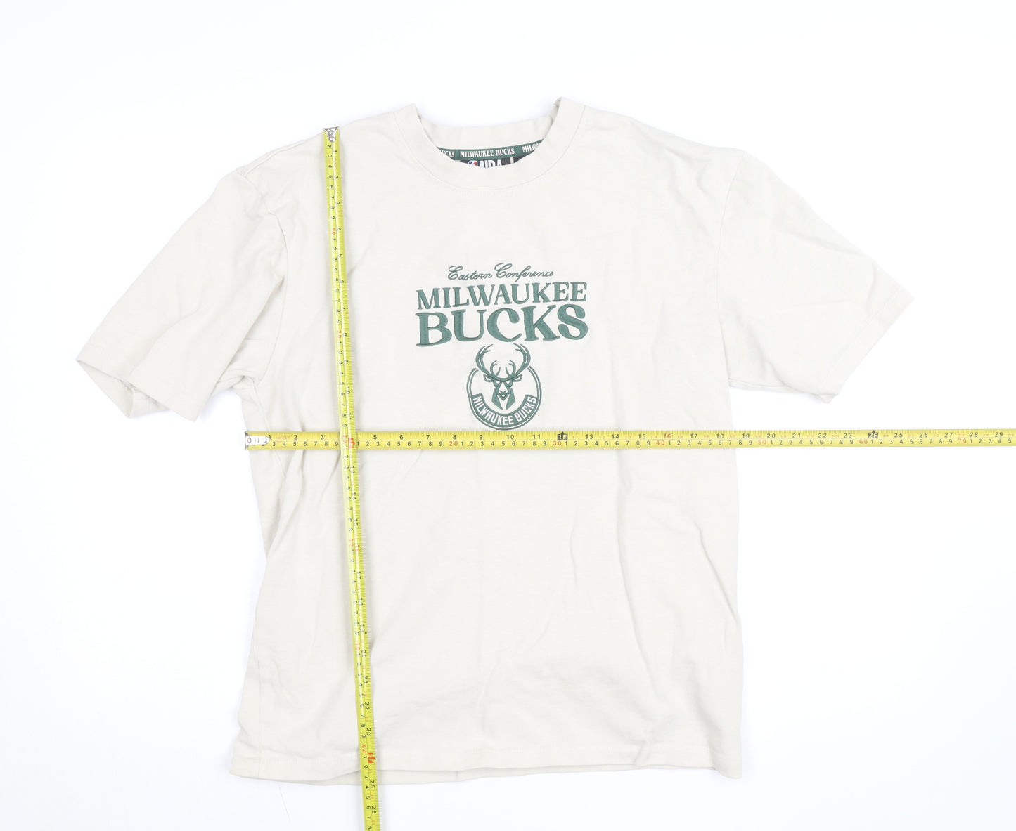 NBA Milwaukee Bucks Men's Beige XS Graphic Print T-Shirt