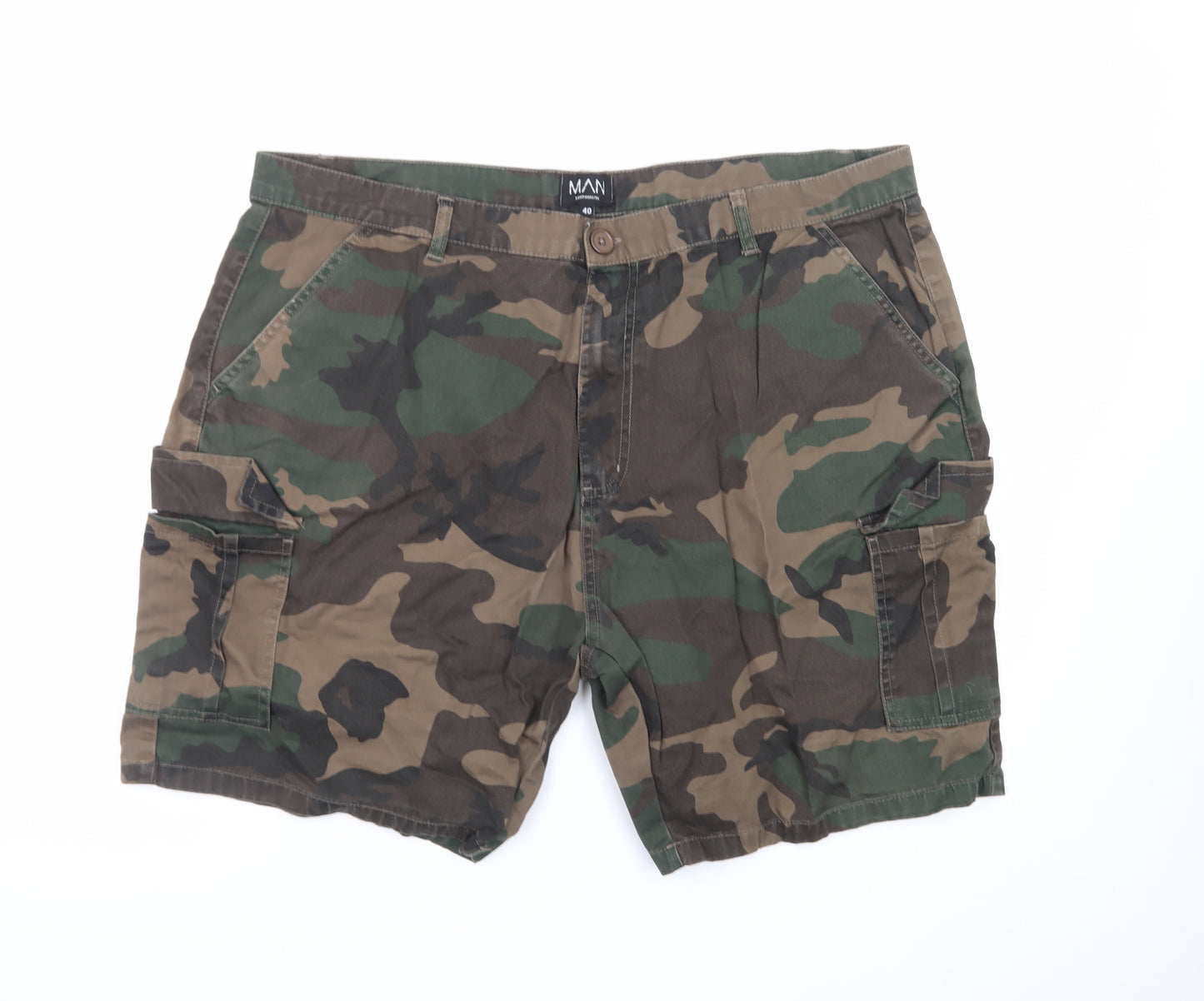 boohooMAN Men's Green Camouflage Cargo Shorts Size 40 Regular Fit