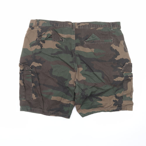 boohooMAN Men's Green Camouflage Cargo Shorts Size 40 Regular Fit