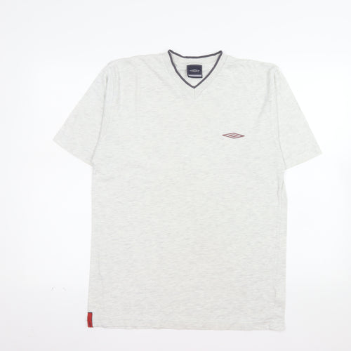 Umbro Men's Grey V-Neck Short Sleeve T-Shirt Size S Classic Fit
