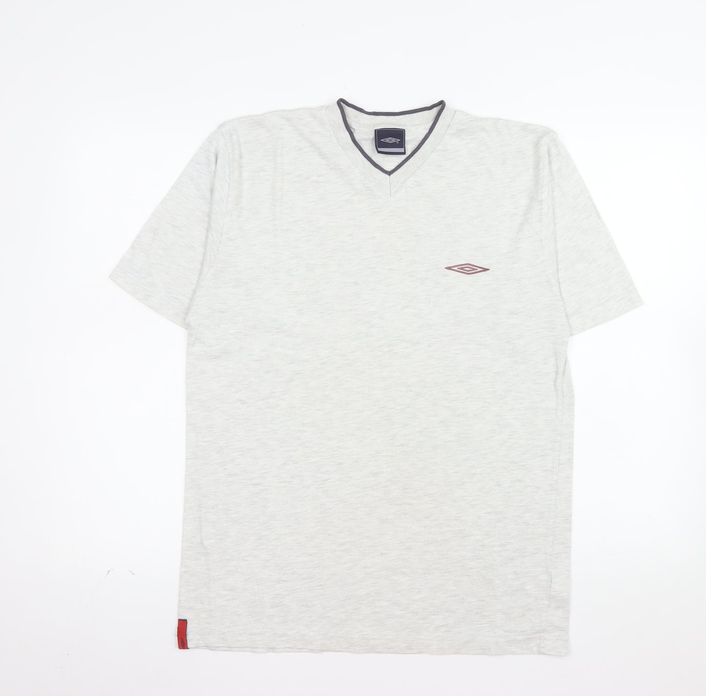 Umbro Men's Grey V-Neck Short Sleeve T-Shirt Size S Classic Fit