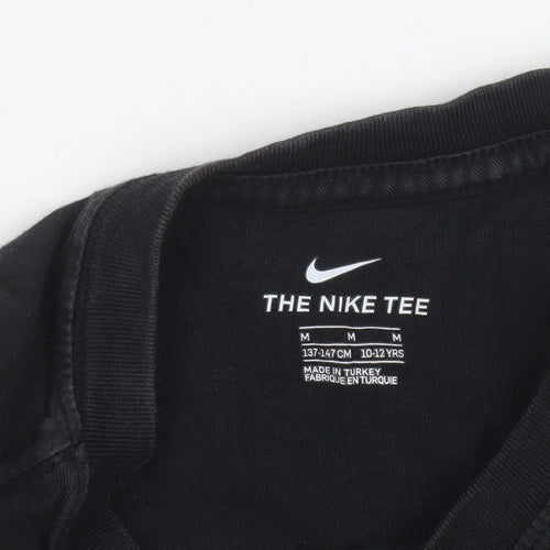 Nike Boys Black Short Sleeve Crew Neck Football Graphic T-Shirt 10-12 Years