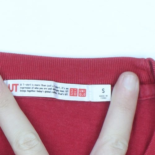 Uniqlo Men Red One Piece Anime Graphic Cotton T-Shirt Size S
