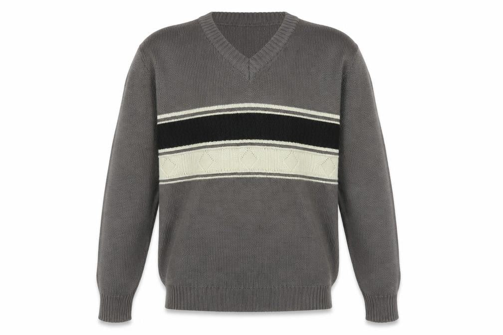 Front view of MK Collection Men's Grey V-Neck jumper L Knitwear