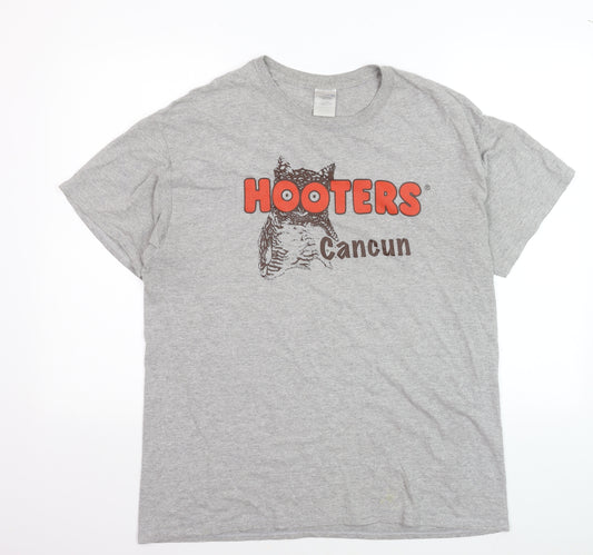 Gildan Men's Grey Hooters Cancun Graphic T-Shirt Size L