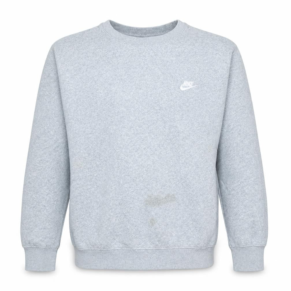 Front view of Nike men’s grey crew neck fleece sweatshirt l regular fit