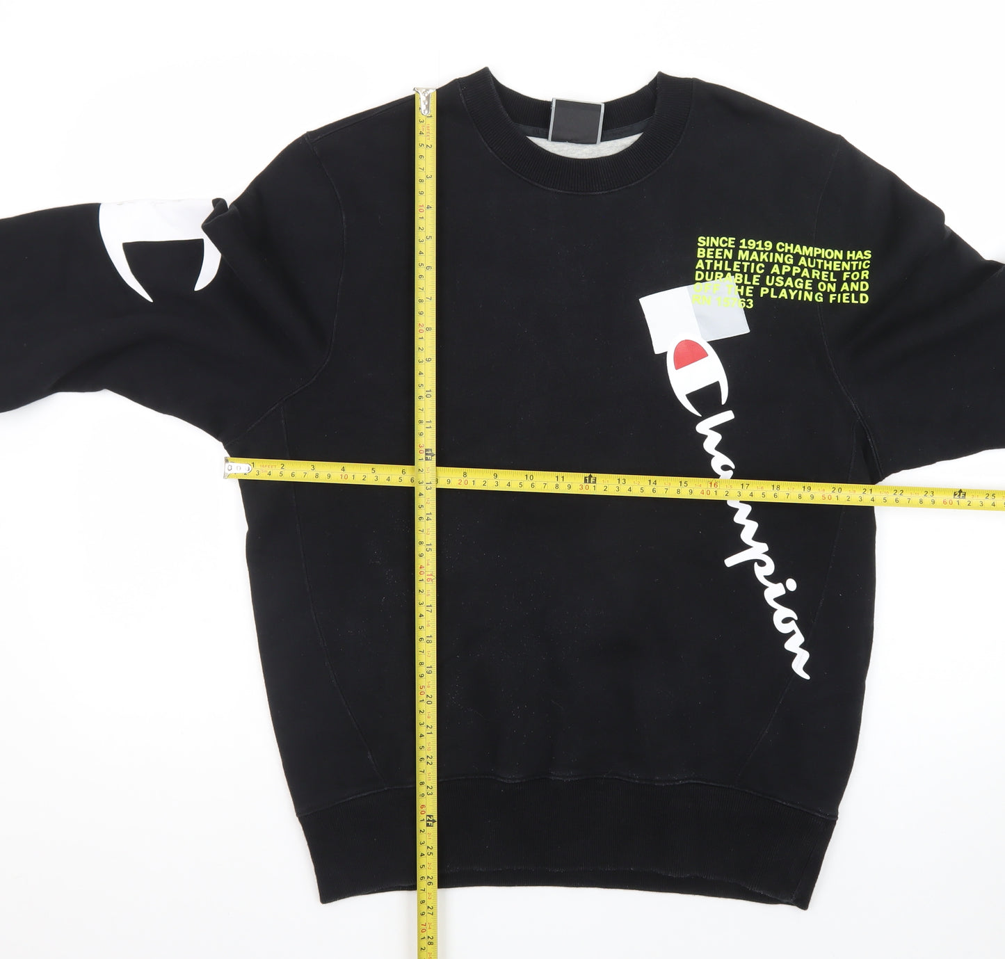 Champion Men's Black Medium Crew Neck Graphic Sweatshirt