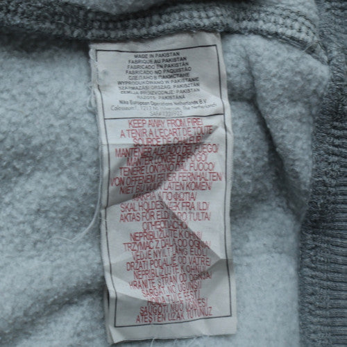 Nike Men’s Grey Pullover Hoodie Small Fleece Long Sleeve Sportswear