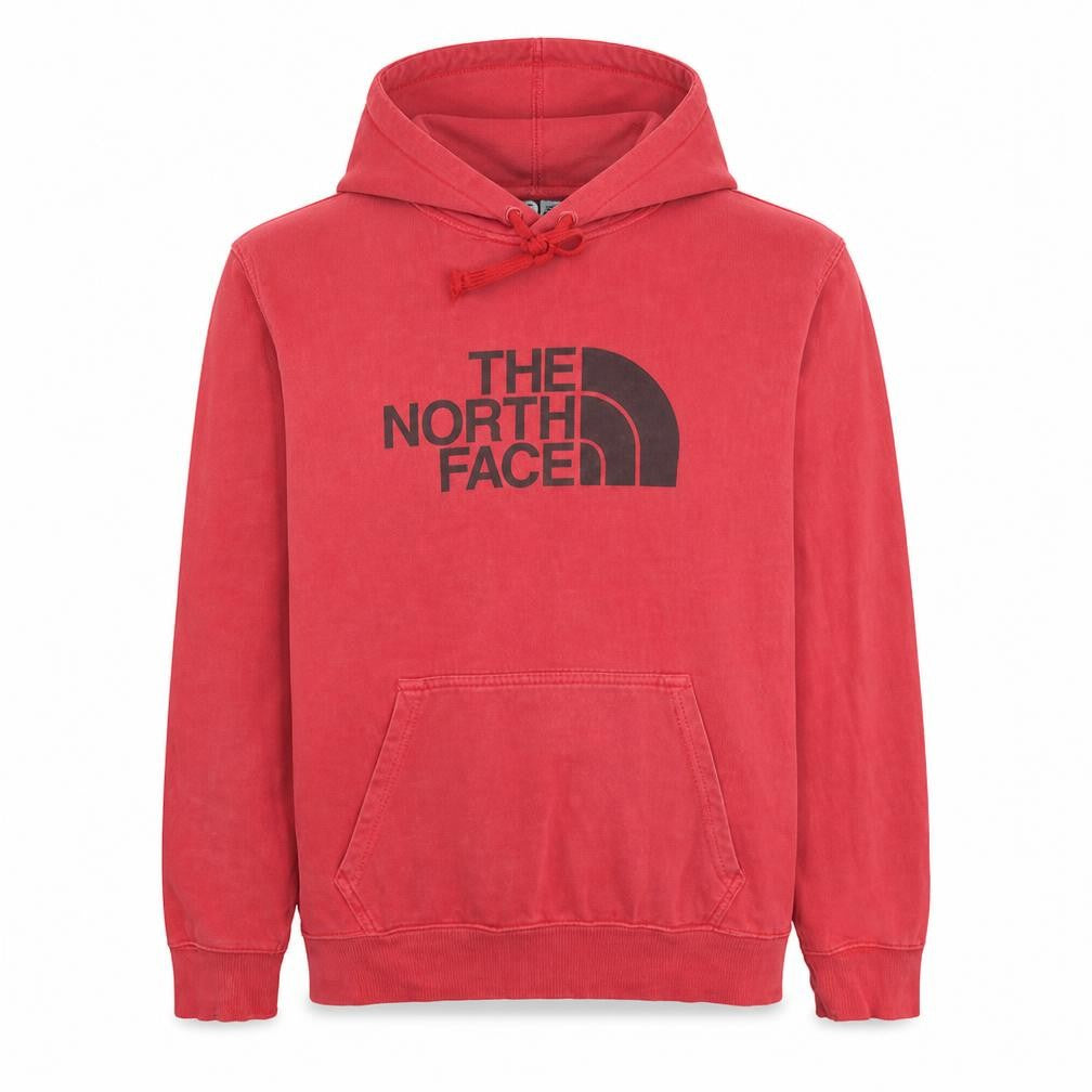 Front view of The North Face men’s red regular fit pullover hoodie m