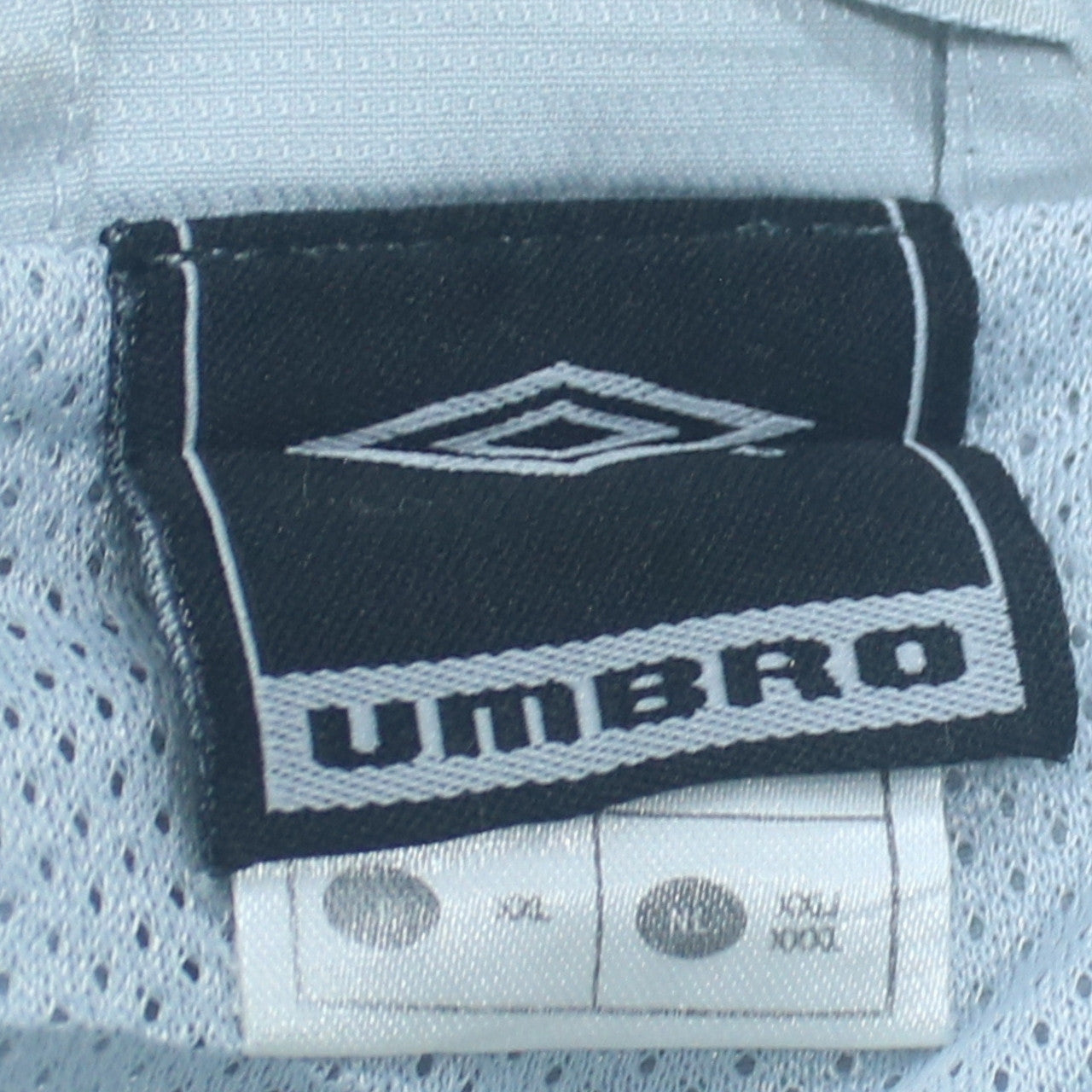 Umbro Men’s Blue Track Sports Jacket L Football Zip Top