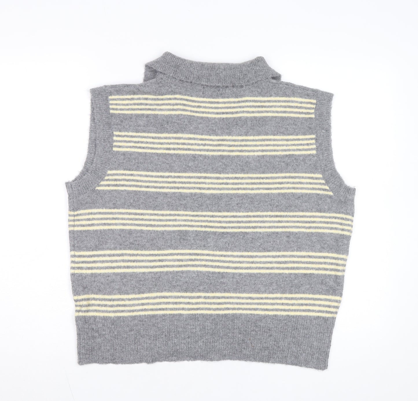 Boohoo Women’s Grey Striped Collared Sleeveless Knit Vest L