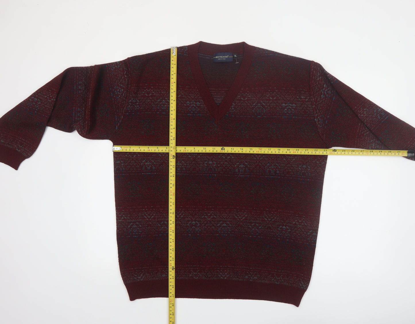 Montecatini Men's Red Fair Isle Wool Blend V-Neck Jumper XL