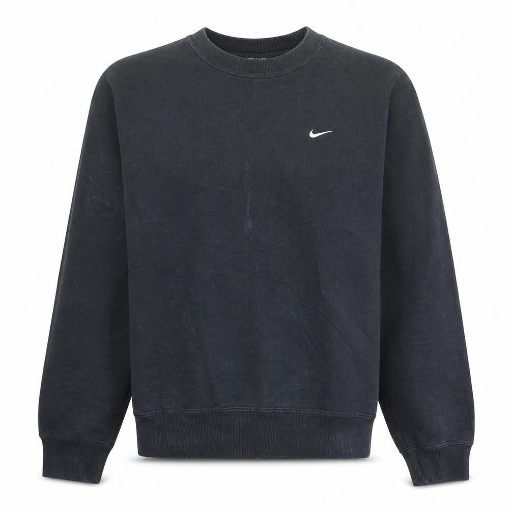 Front view of Nike Men's Black Fleece Crew Neck Pullover Sweatshirt M