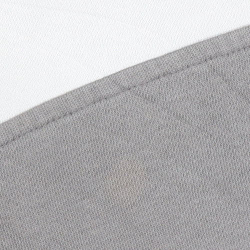 Umbro Men’s Grey Colour Block V-Neck Long Sleeve Sweatshirt L