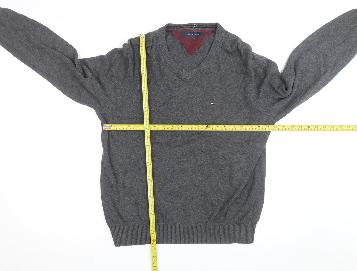 Tommy Hilfiger Men's Grey V-Neck Cotton Jumper Size M