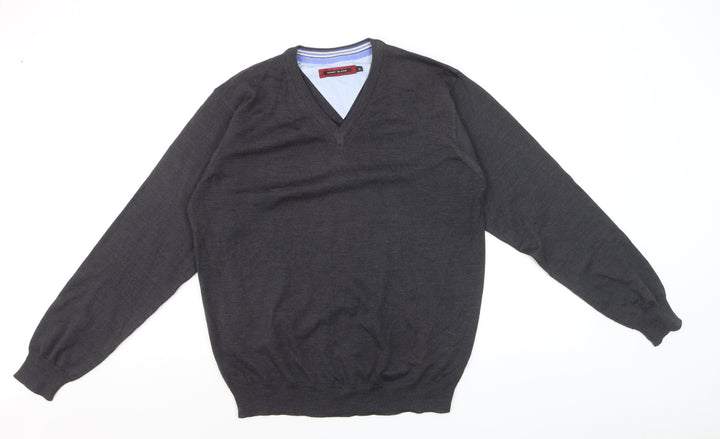 Coney Island Men's Grey Wool Blend V-Neck Jumper Medium