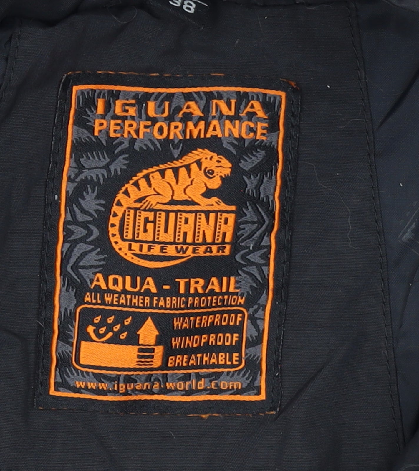 Iguana Men's Black Ski Jacket M 38 Waterproof Hooded Outdoor Coat