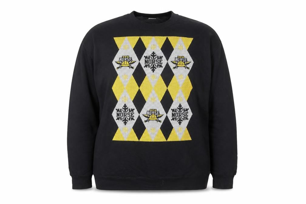 Front view of Champion Men's Black 2XL Pullover Sweatshirt Argyle Norse Design