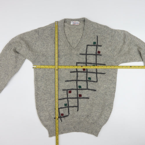 Friendship Men's Grey Wool V-Neck Geometric Pullover Jumper L