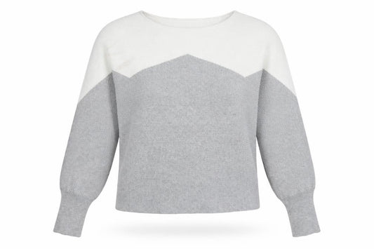 Front view of Klass Women's Grey Ivory Knit jumper XL Relaxed Long Sleeve
