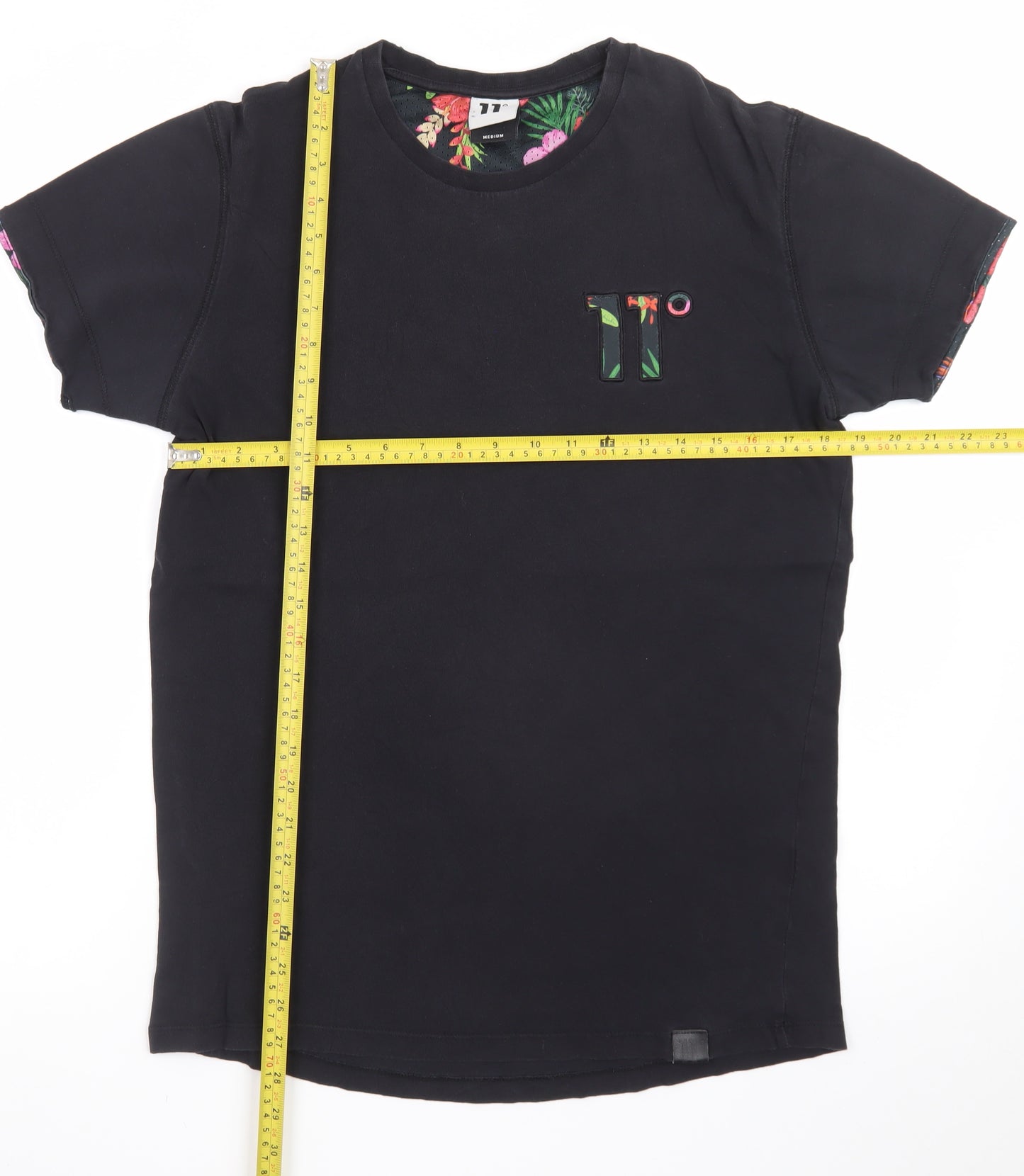 11 Degrees Men's Black Floral Trim Crew Neck Slim T-Shirt Medium