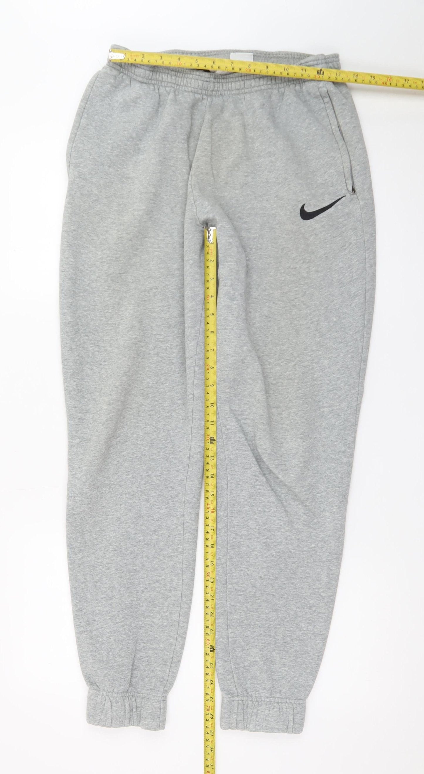 Nike Men's Grey Fleece Sweatpants M Regular Fit Tapered