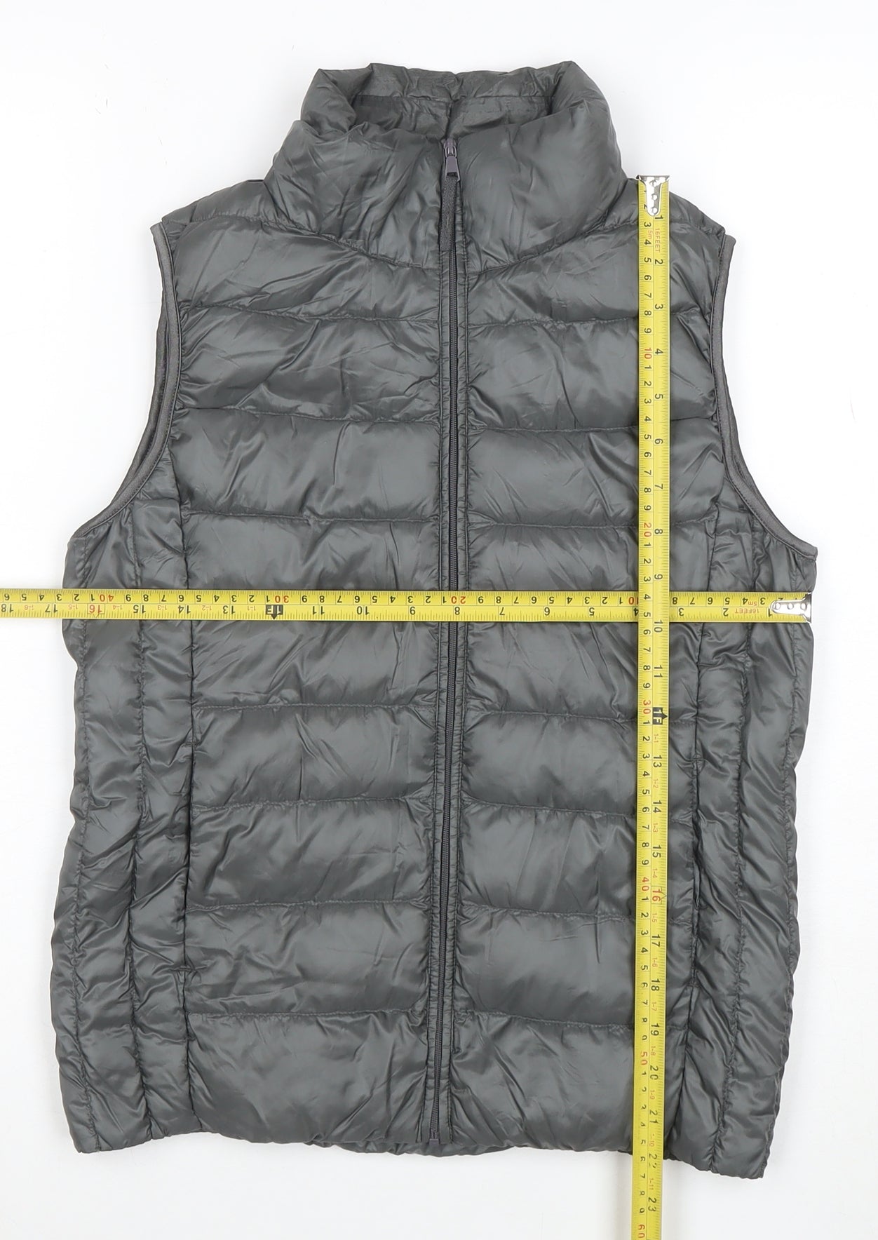 Uniqlo Women’s Grey XS Puffer Down Waistcoat Quilted Gilet