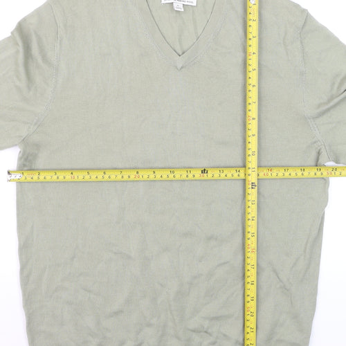 Marks and Spencer Men’s Green Merino Wool V-Neck Jumper M
