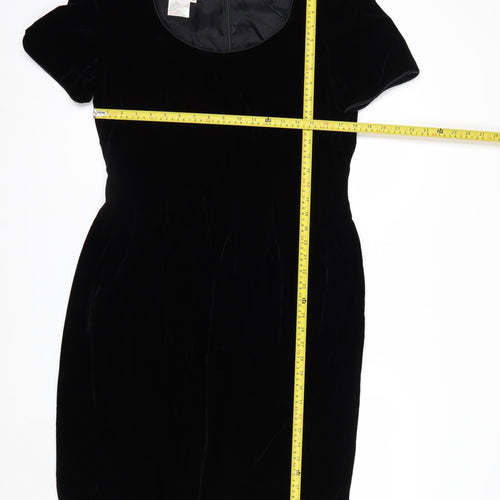 Santa Fe Women’s Black Velvet Sheath Dress Size 14 Short Sleeve