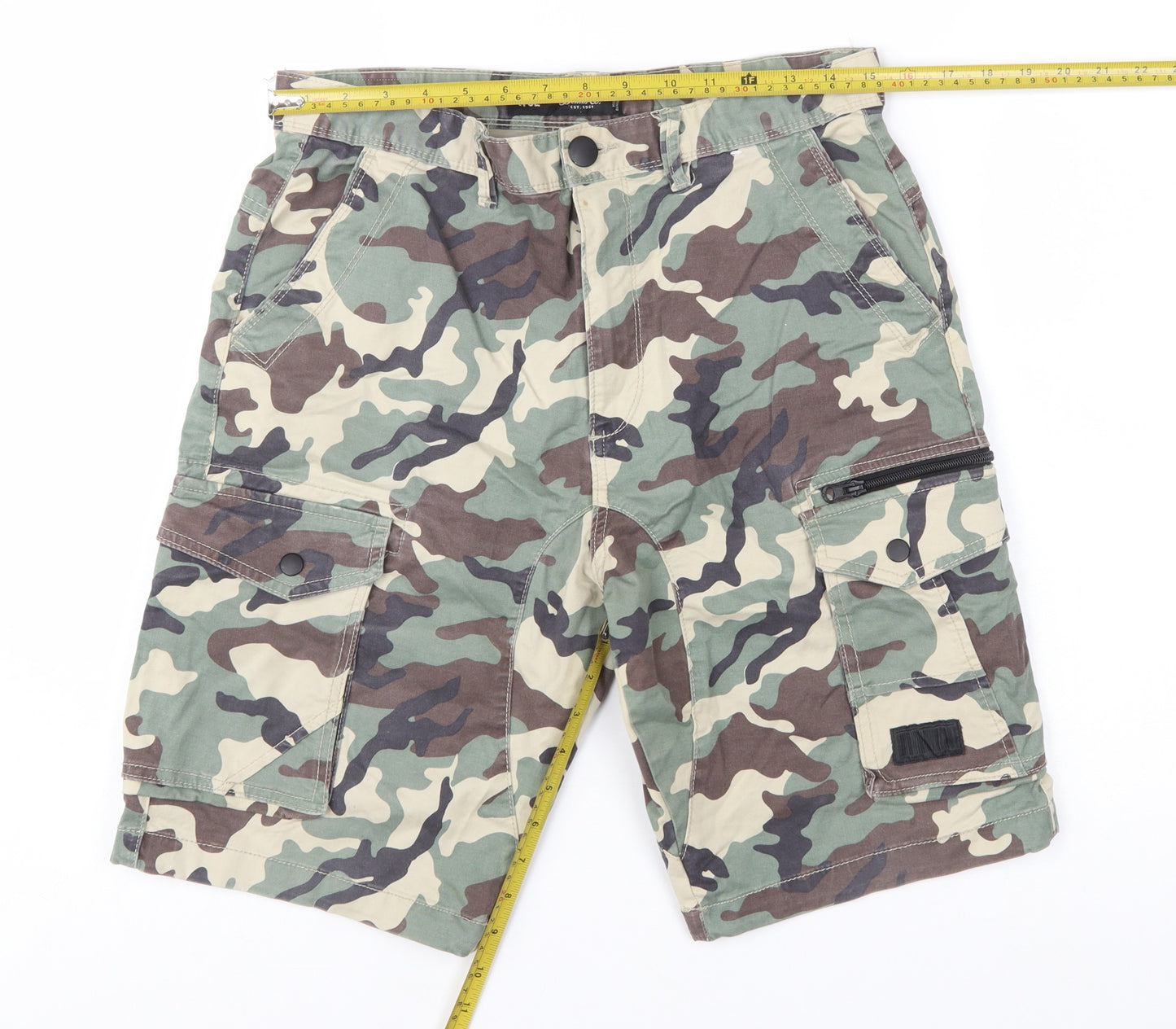 Denim Co. Men's Green Camouflage Cargo Shorts Size M W32
