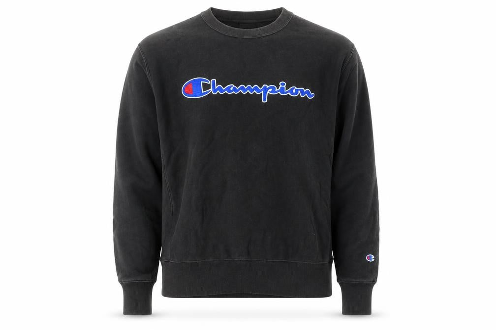 Front view of Champion Men's Black Reverse Weave Sweatshirt L Crew Neck Pullover